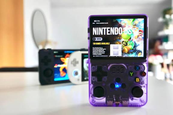 R36S Purple showing Nintendo DS menu